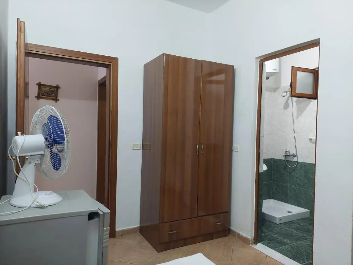 Vila Kulla Durrës 0*,